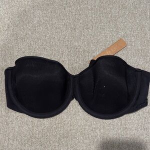SKIMS Black Strapless Bra